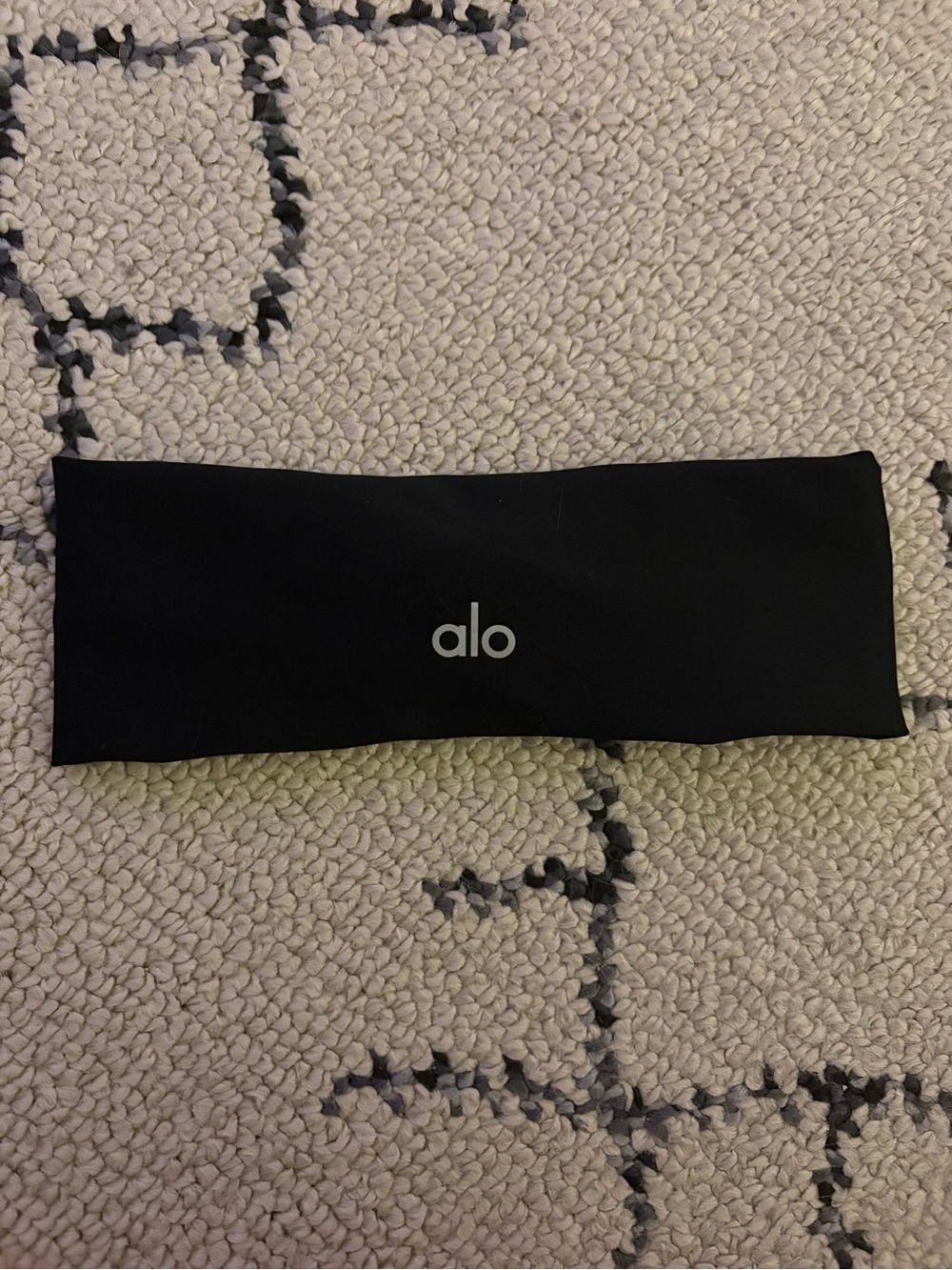 ALO Yoga Black Performance Headband with Reflective Logo